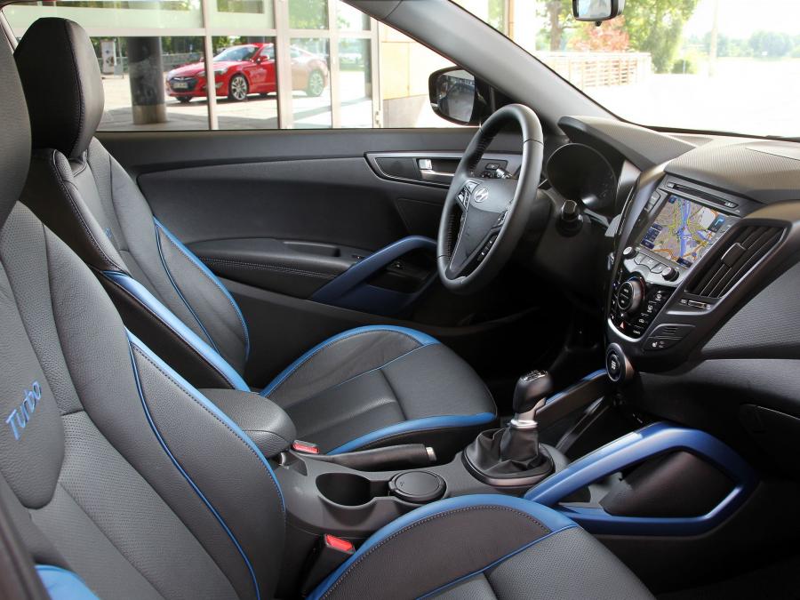  Hyundai Veloster Turbo 2012 года  (фото 33 из 244)